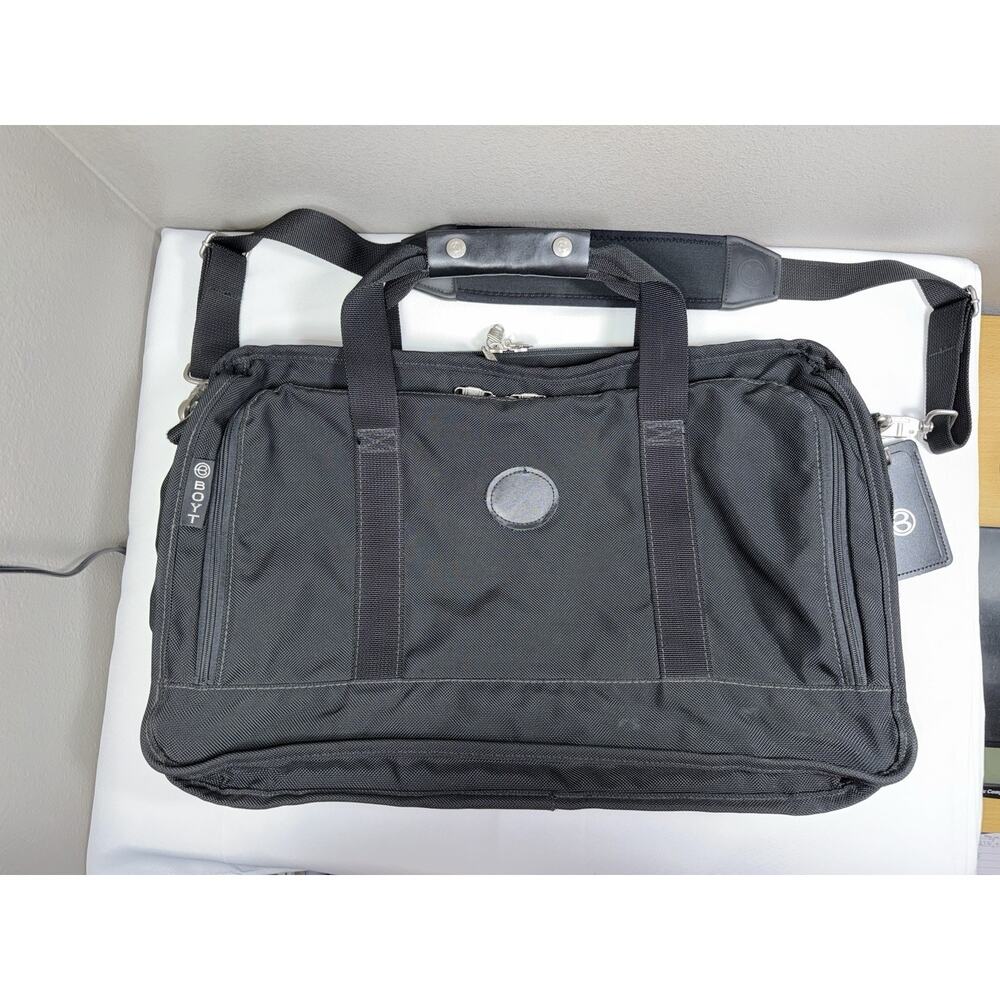 Boyt Expandable Black Nylon Duffel Bag Travel Sports